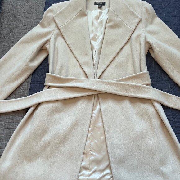 Cashmere Coat - Picture 2 of 5